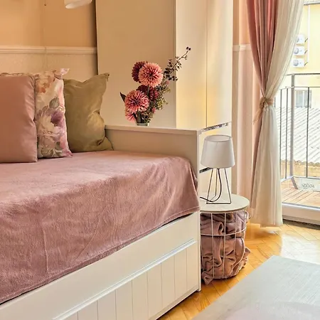 Middle Of The 2 Appartement *
