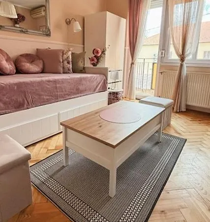 Appartement Middle Of The 2